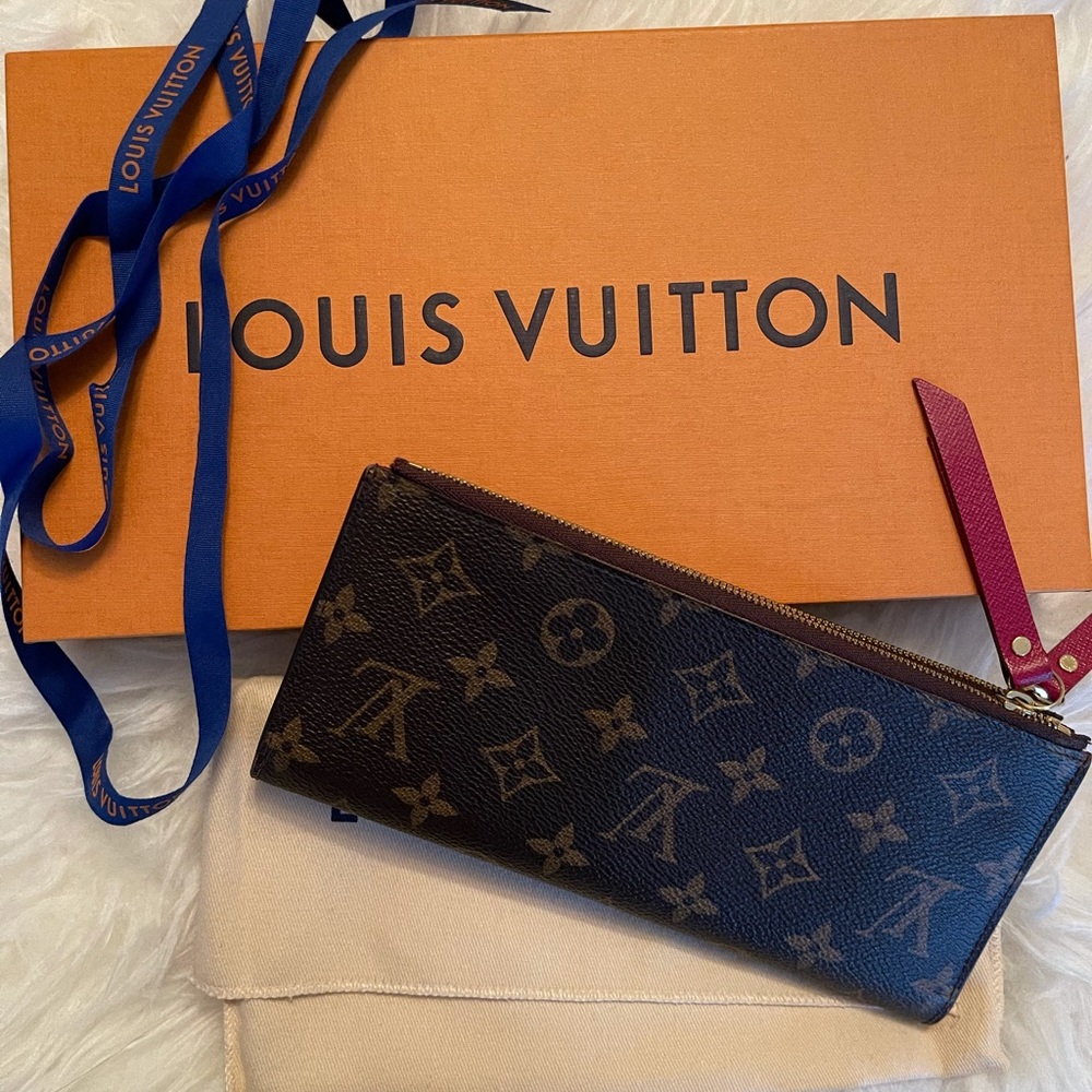 Louis Vuitton Adele Wallet - Picture 9 of 9
